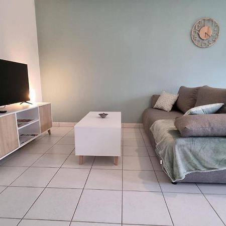 Apartamento Beau T2 bien équipé au calme ! Saint-Pierre-du-Mont  Exterior foto