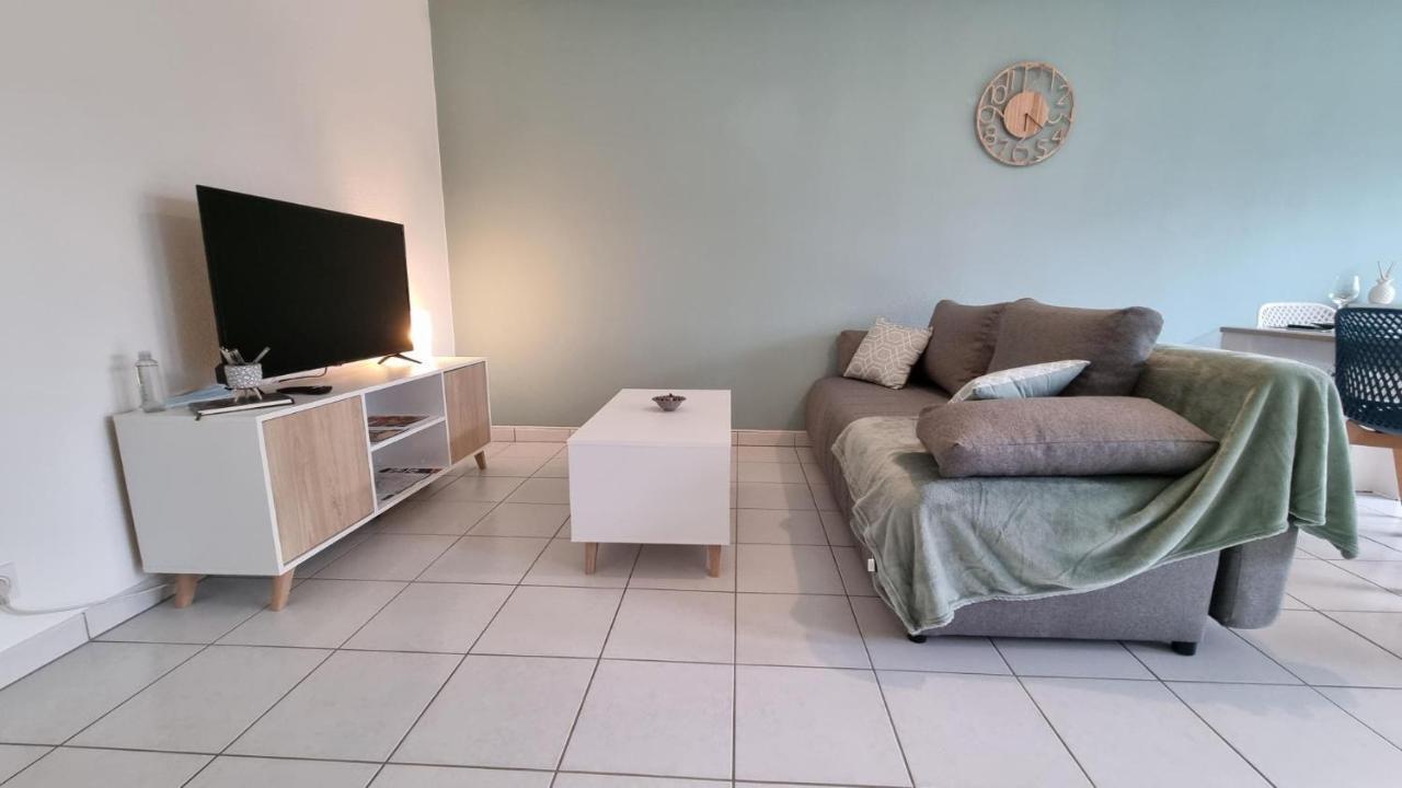 Apartamento Beau T2 bien équipé au calme ! Saint-Pierre-du-Mont  Exterior foto